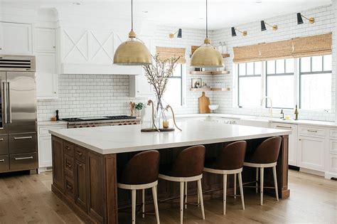 30 Fabulous White Kitchen Color Ideas - PinZones