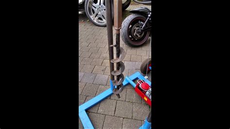 Bad mit dusche, bad mit fenster, bad mit wanne, einbauküche, garten. Brunnenbohrer mieten 06134-2709355 leihen Mainz Wiesbaden ...