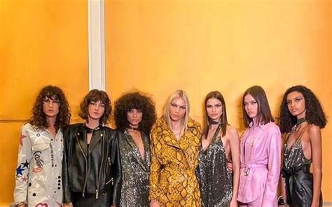 A varejista brasileira de vestuário grupo de moda soma soma3.sa está em negociações exclusivas para adquirir a ci hering hgtx3.sa em um negócio de dinheiro e ações. Grupo Soma faz IPO e supostamente negocia a compra da ...