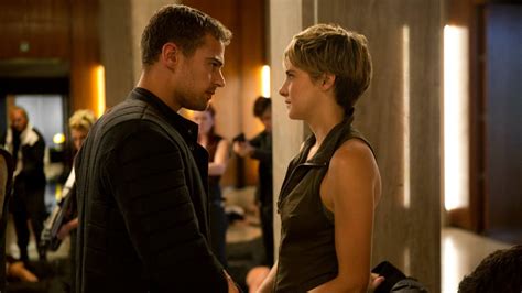 The Divergent Series Insurgent Official Tv Spot Risk Everything