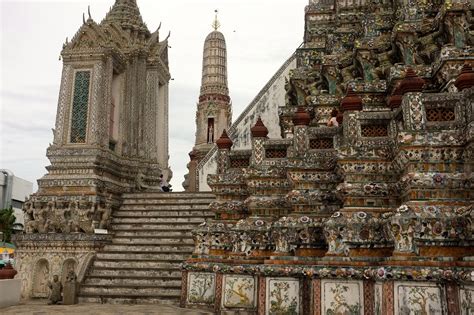 So, what are you waiting for? Six Must-See Temples in Bangkok