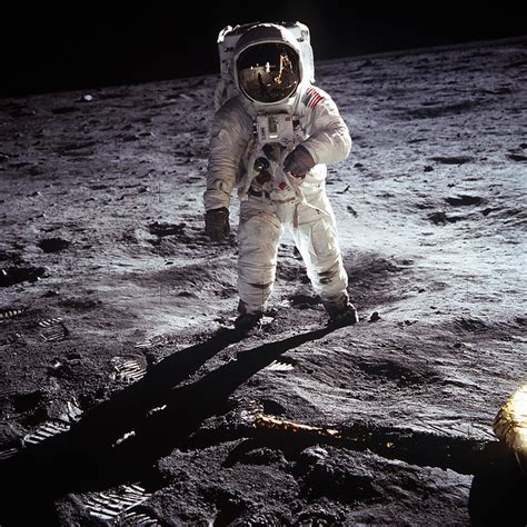 Os 50 Anos Da Chegada Do Homem à Lua E A Ciência Na Escola