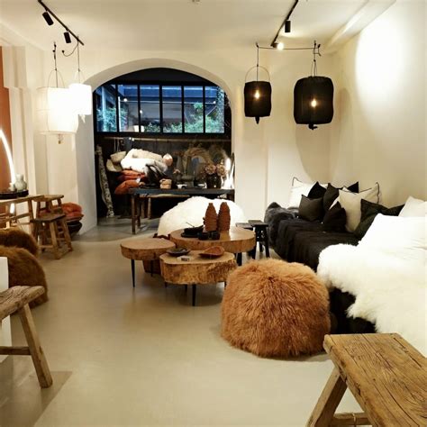Où le luxe a des airs de bohême et retrouve le sens de l'humour. La nouvelle adresse Maison de Vacances - Jessica Venancio