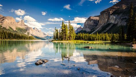 5 Gorgeous Alpine Lakes In Jasper National Park