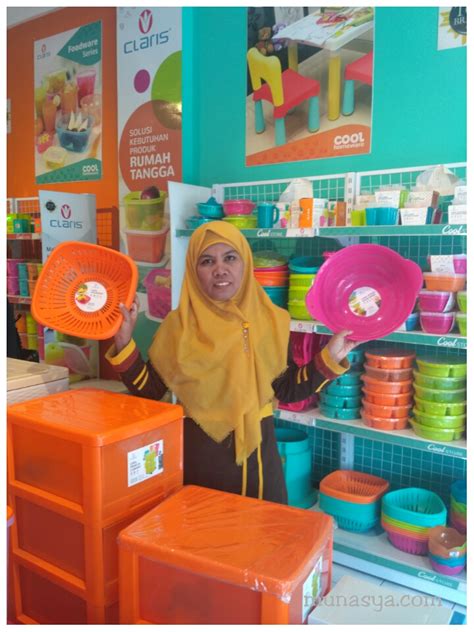 Jual aneka macam sabun laundry, sabun cuci motor, parfum, dll. Penuhi Kebutuhan Peralatan Rumah Tangga Dengan Claris
