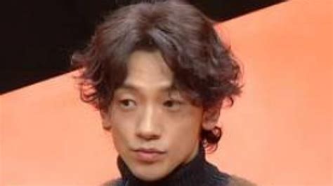 May 13, 2002 · 2020년 4월 28일(앨범 발매일 2017년 12월 1일로부터 879일)에 공영방송 kbs청주 유튜브계정에 1일 1깡 비 청주에 오다 영상이 업로드되었다. "비, 자기가 잘해서 '깡'이 뜬 줄.." 평론가 위근우 글에 누리꾼 ...
