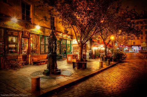 Paris nights is a 2008 game developed and released by gameloft for the j2me platform. A late night stroll in Paris | There are a few places in ...