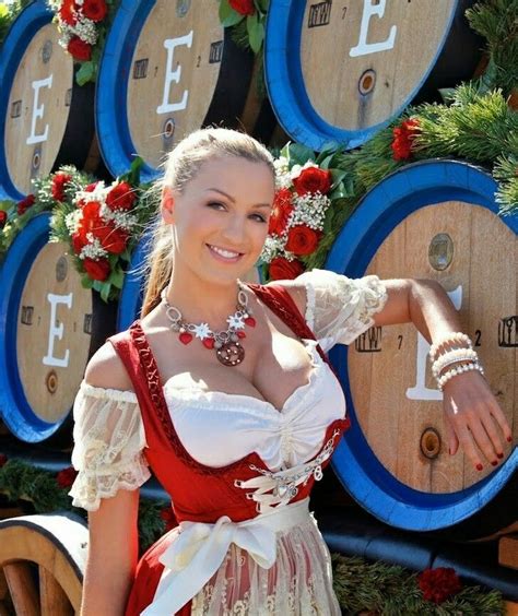 The Official Oktoberfest Beer Maid Thread Ar Com