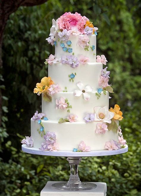 10 Prettiest Spring Wedding Cakes Spring Wedding Cake Beautiful Cake