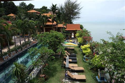 Arrived on a wet day and did not have the luxury to explore the resort, but over the next 2 days, with the sun shining, we were presented with a wonderful view of gurney drive across the sea. The Lost Paradise Resort Is The Best Hotel In Penang For ...