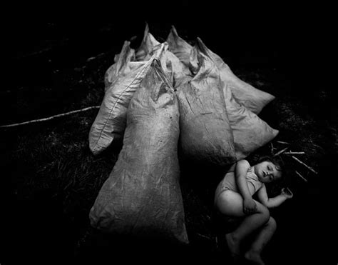 The Disturbing Photography Of Sally Mann The New York Times Free Download Nude Photo Gallery