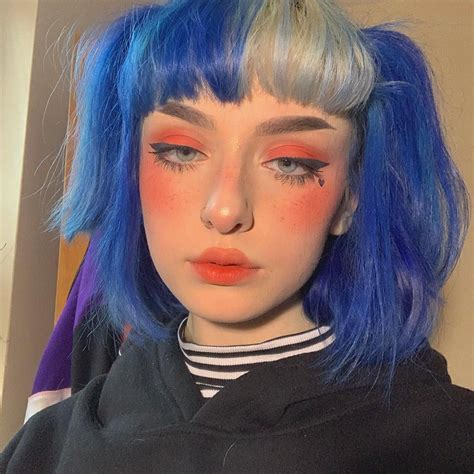 Click The Link In The Bio If U Wanna See Me Create This E Girl Makeup Look Hahahahahah Cabelo