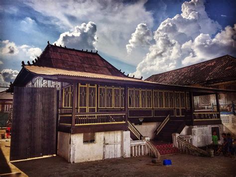 Kliping rumah adat doc - iqlasopa