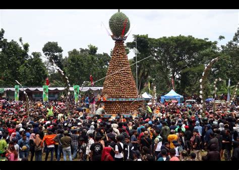 Tradisi Kenduren Wonosalam Jombang Antara Foto