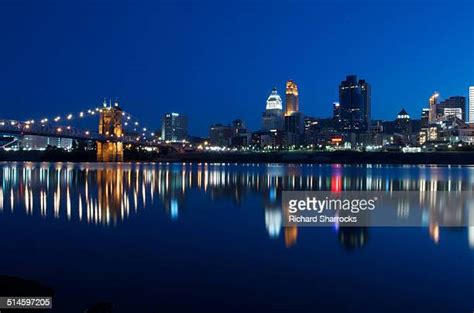 Cincinnati Skyline Photos And Premium High Res Pictures Getty Images