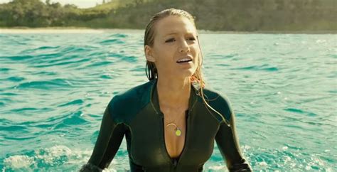 Blake Lively Goes Surfing In A Clip From The Shallows Blake Lively Blake Lively Shark The