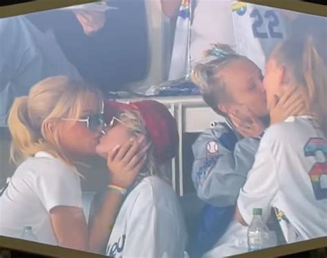 JoJo Siwa Caught On Kiss Cam At A Baseball Game Kissing Her Girlfriend