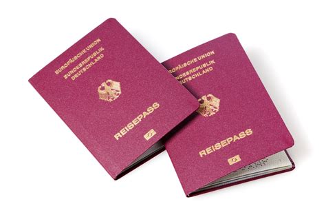 Die kosten des reisepasses hängen von verschiedenen faktoren, wie der seitenanzahl, dem alter und der bearbeitungszeit der ausstellung ab. Einreise in die USA - Das ist zu beachten - Tipps für ...