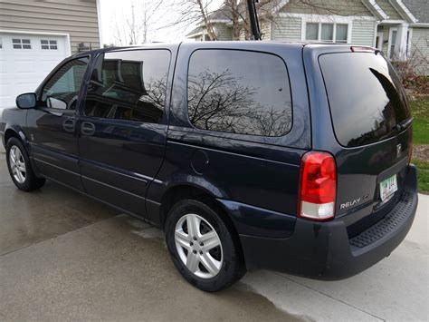 The new 2005 saturn relay is designed to look like a sport utility vehicle. 2005 Saturn Relay - Overview - CarGurus