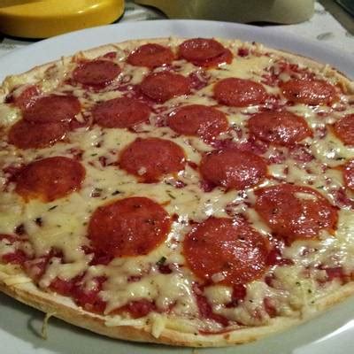 AMIEs Pizza With Spicy Salami Recipe By Armilie Cookpad