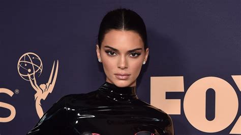 kendall jenner dyed her blonde hair back to black — see photos allure