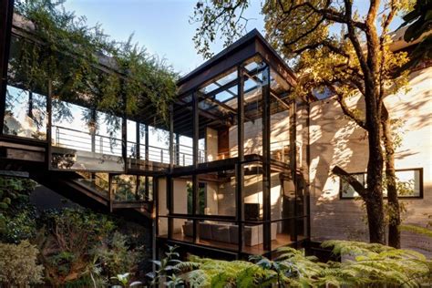 Stunning La Casa En El Bosque Tree House Proves That Contemporary