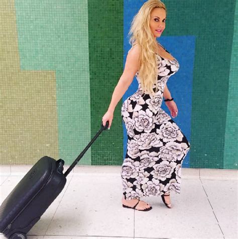 Coco Austin Shows Off Her Figure As She Heads To The Airport Welcome