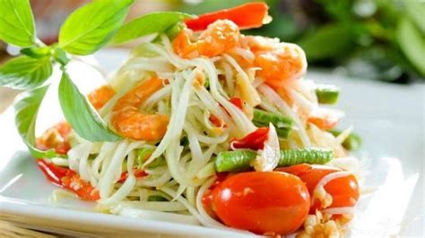 Recipe Green Papaya Salad With Prawn And Pork
