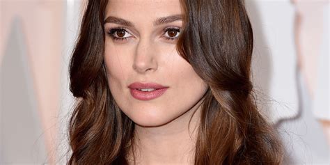 keira knightley reveals she s been wearing wigs for years due to hair loss