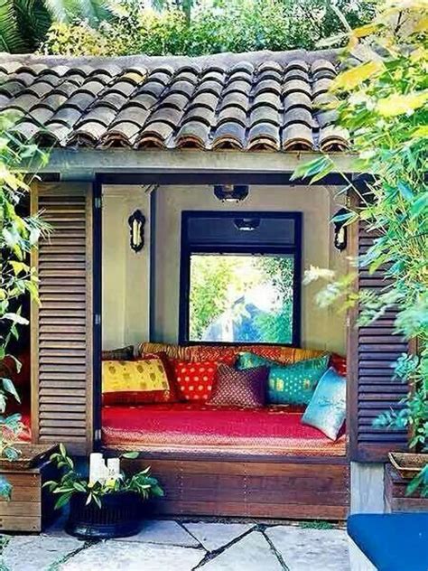 42 Coziest Outdoor Reading Nook Ideas For Your Relaxing
