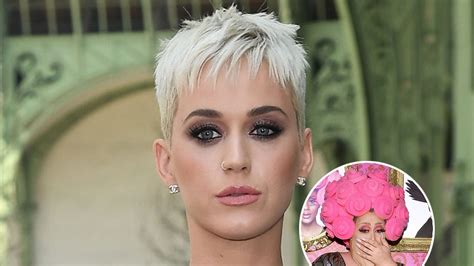 Katy Perry Accused Of Begging Drag Queens To Work For Free In Music
