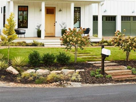 🏡 21 Landscape Designs With Front Yard Curb Appeal Yardzen