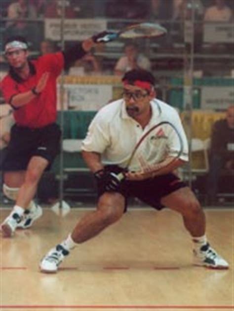 .rules to play racquetball with additional questions that you may wonder while you learn how to play in racquetball, players play with bigger stringed racquet heads, and a bouncier but larger than a in this game, players take their turns to hit a small rubber ball to the front wall of a racquetball. Racquetball: 202 Feature