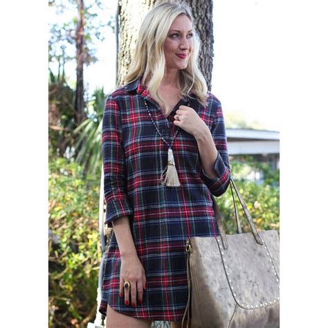 Nothing Like A Cozy Plaid Flannel For Fall Shop This Style Twofriendsstsimons