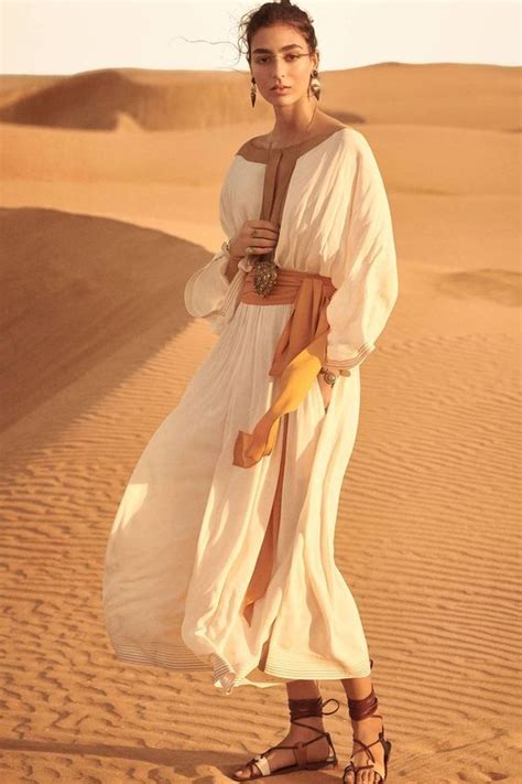 Travel Desert Fashion Dubai Desert Fashion Zara Spring Summer