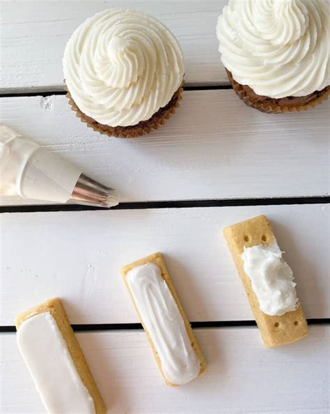 Easy Powdered Sugar Vanilla Frosting Without Butter Aleka S Get Together