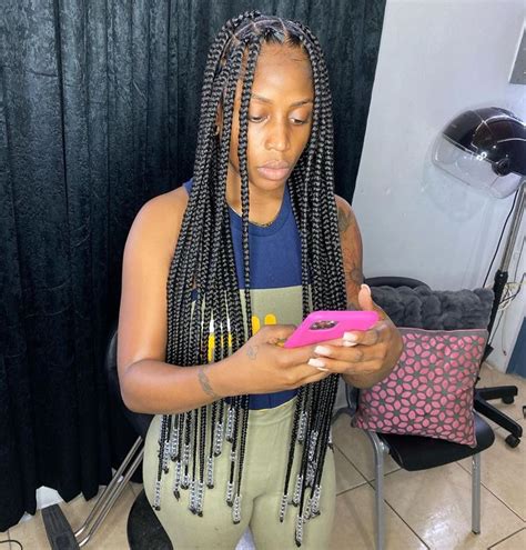 Knotless braids hairstyles are one of the best protective braids styles. knotless with beads accessories in 2020 | Box braids ...