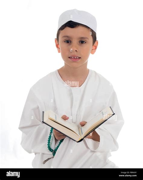 Muslim Kids Reading Quran