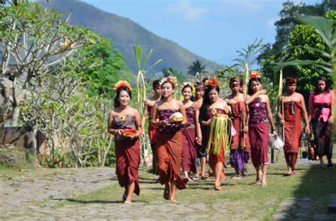 Menelusuri Jejak Bali Aga Suku Asli Penghuni Pulau Dewata Telenews My