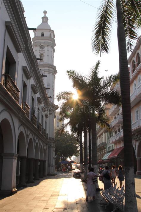 The first 2 digits identify a state (or part thereof); Veracruz-Stadt, Mexiko redaktionelles stockbild. Bild von ...