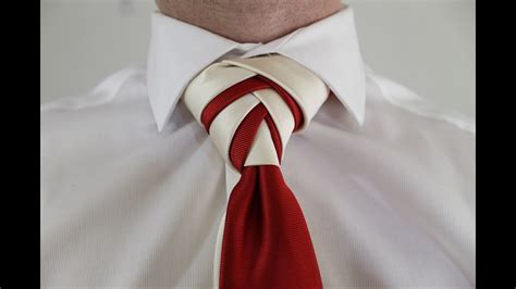 This exotic necktie knot comprises of four diagonal bands and one horizontal band overlapping each other. How To Tie a Tie Double Eldredge Knot - YouTube