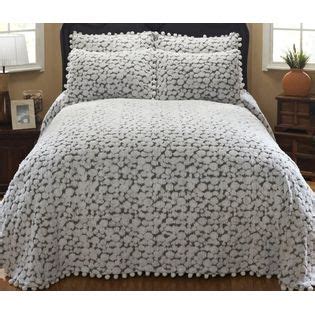 If you're tired of searching for a bedspread that matches your style, sew your own unique spread. FRESH SNOW CHENILLE BEDSPREAD FULL WHITE