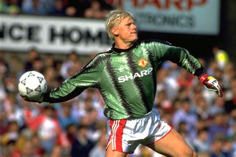 Шмейхель петер (peter schmeichel) футбол вратарь дания 18.11.1963. LEICESTER CITY - LAS INCREÍBLES HISTORIAS DE VARDY Y ...