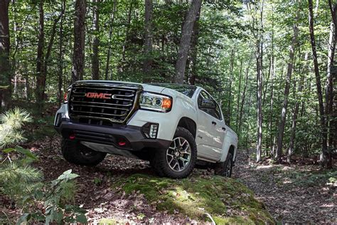 2021 Gmc Canyon At4 Offers Excellent Off Roading Capability 2021