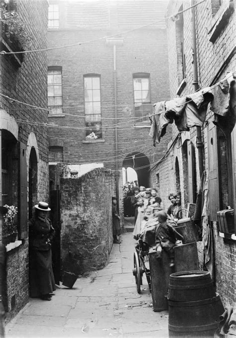 Spitalfields Nippers Londons Poorest Children In The Early 1900s In