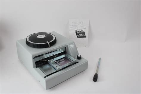 Character Manual Stamping Machine Embosser Code Printer Dms 72a
