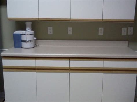 Our stock of cabinetry includes wall cabinets that hang above counters to store dishes, glasses, baking supplies, and more. MY 1980' KITCHEN CABINETS