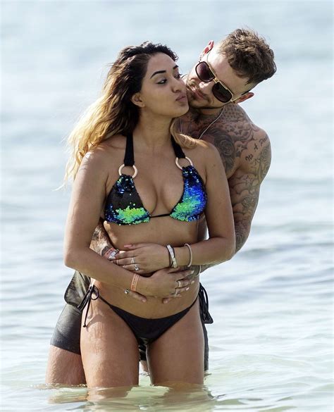 Zahida Allen And Sean Pratt On The Beach In Ibiza Gotceleb