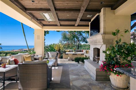 Beautiful Mediterranean Patio Designs That Will Replenish Your Energy