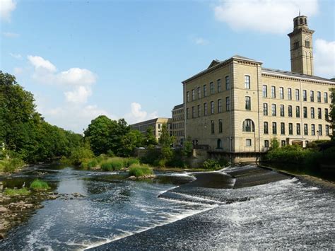 Saltaire Daily Photo 12 The New Mill
